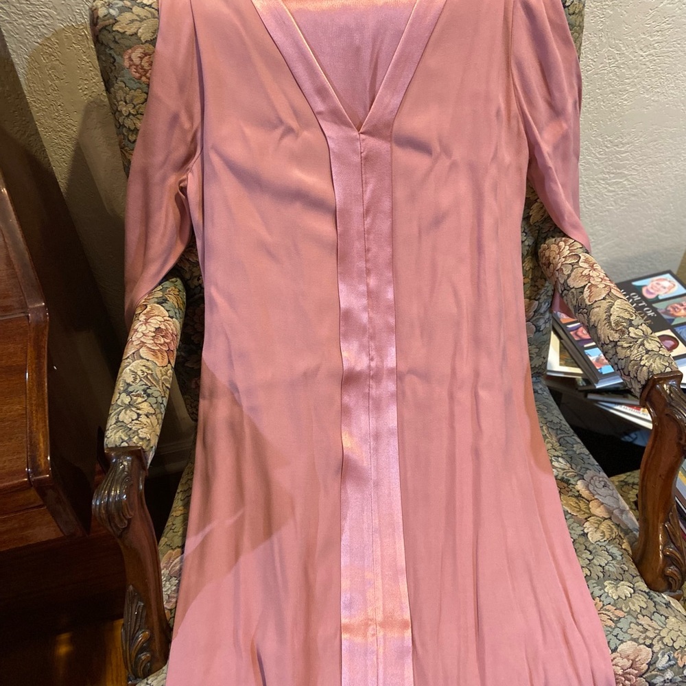 Beautiful rose long dress with v neck new bought boutique in Belgium
